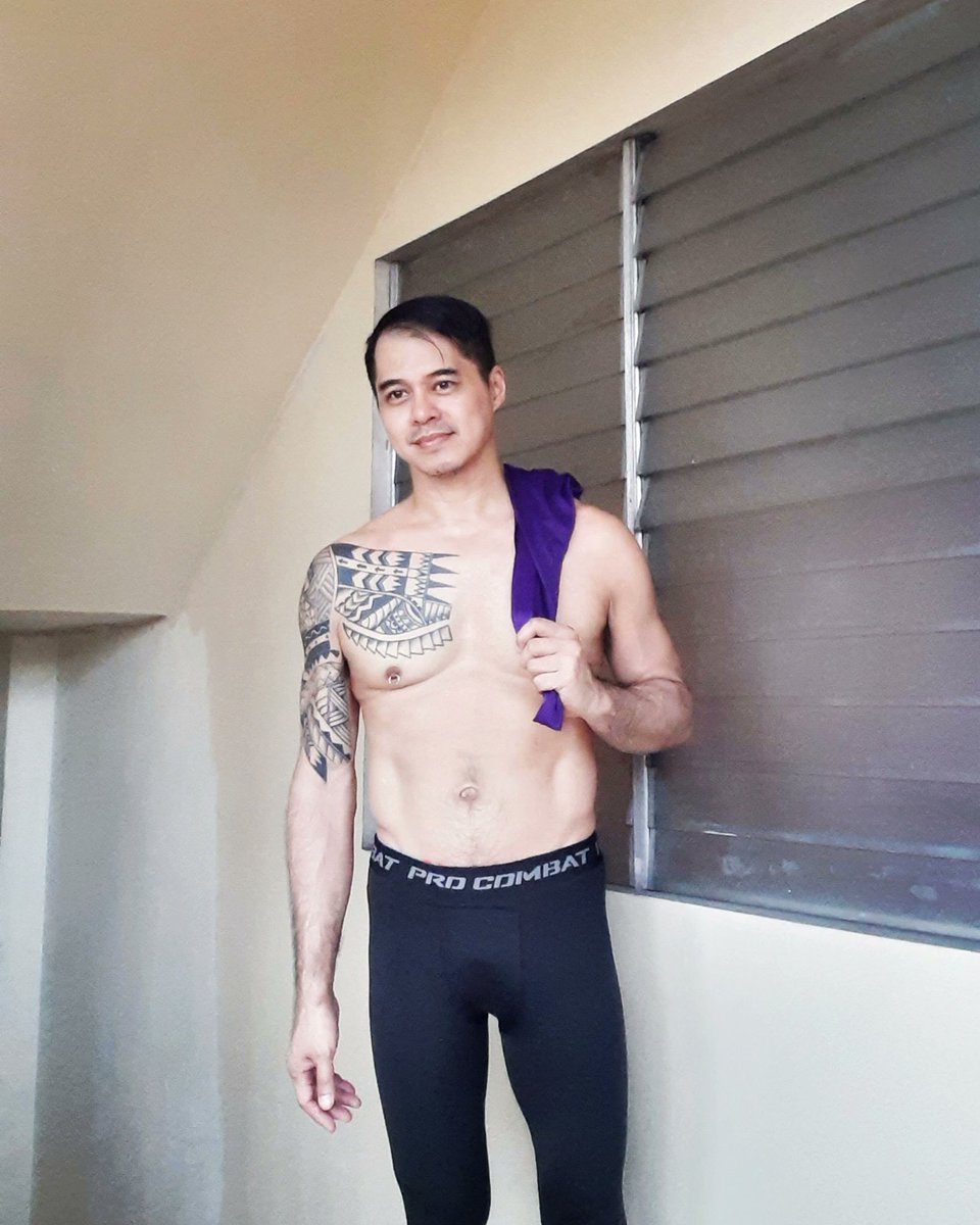 DizonAlain's tweet image. Having HIV is something I'll never be proud of. But I can take pride in how it changed my life &amp;amp; how I survived it. It led me to a contented and happy life amid struggles. 2025 is my 19th year.
Looking healthy &amp;amp; fit pero medyo high Triglyceride nyan, less eating muna tayo.😂🫰😉