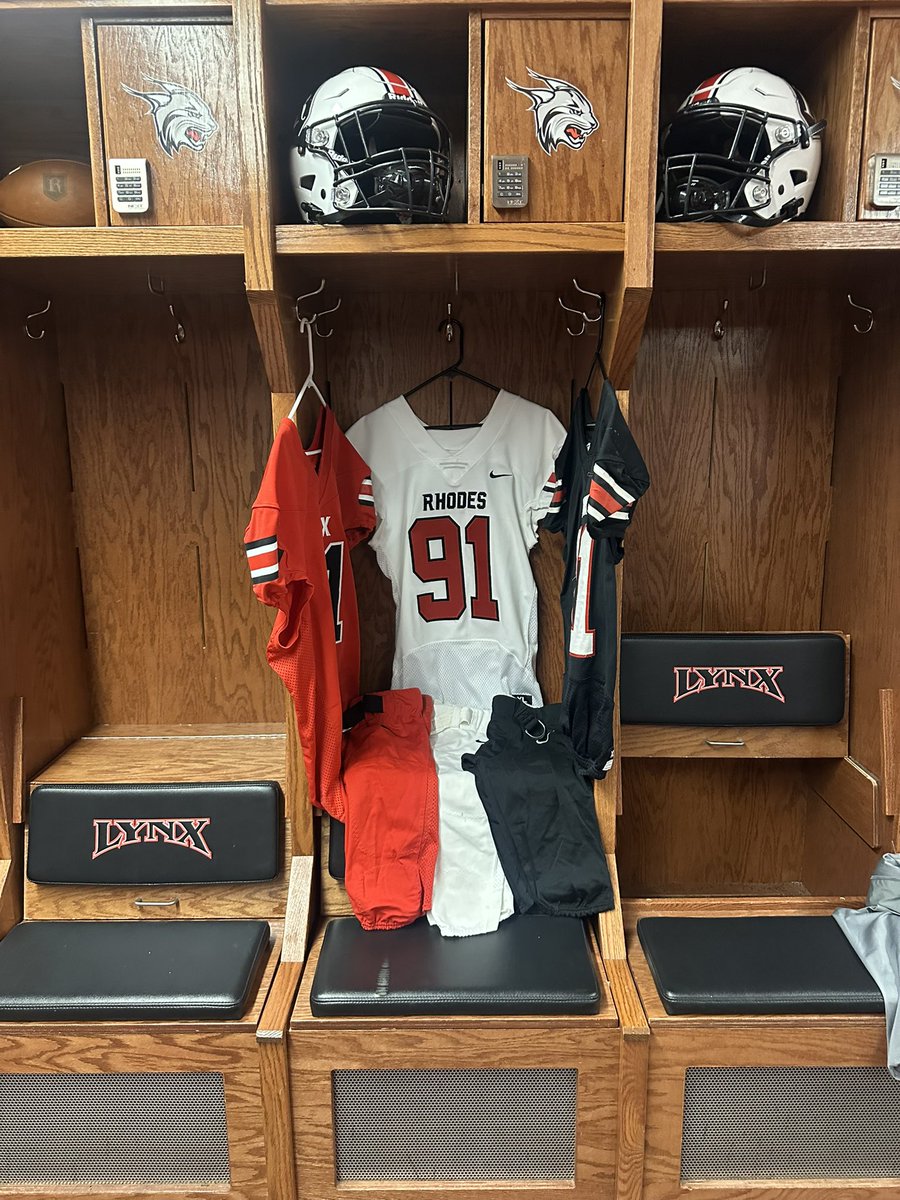 After an outstanding visit and  conversation with <a href="/coachrichduncan/">Rich Duncan</a>  I am blessed to announce I have received an offer to continue my athletic an academic career at Rhodes College!! #RollLynx <a href="/Coach_Womble/">Jalen Womble</a> @Coachstewnewman <a href="/bigfav504/">Marlon Favorite</a> <a href="/PrepRedzoneLA/">Prep Redzone Louisiana</a> <a href="/GridironFootbal/">Gridiron Football®</a>
