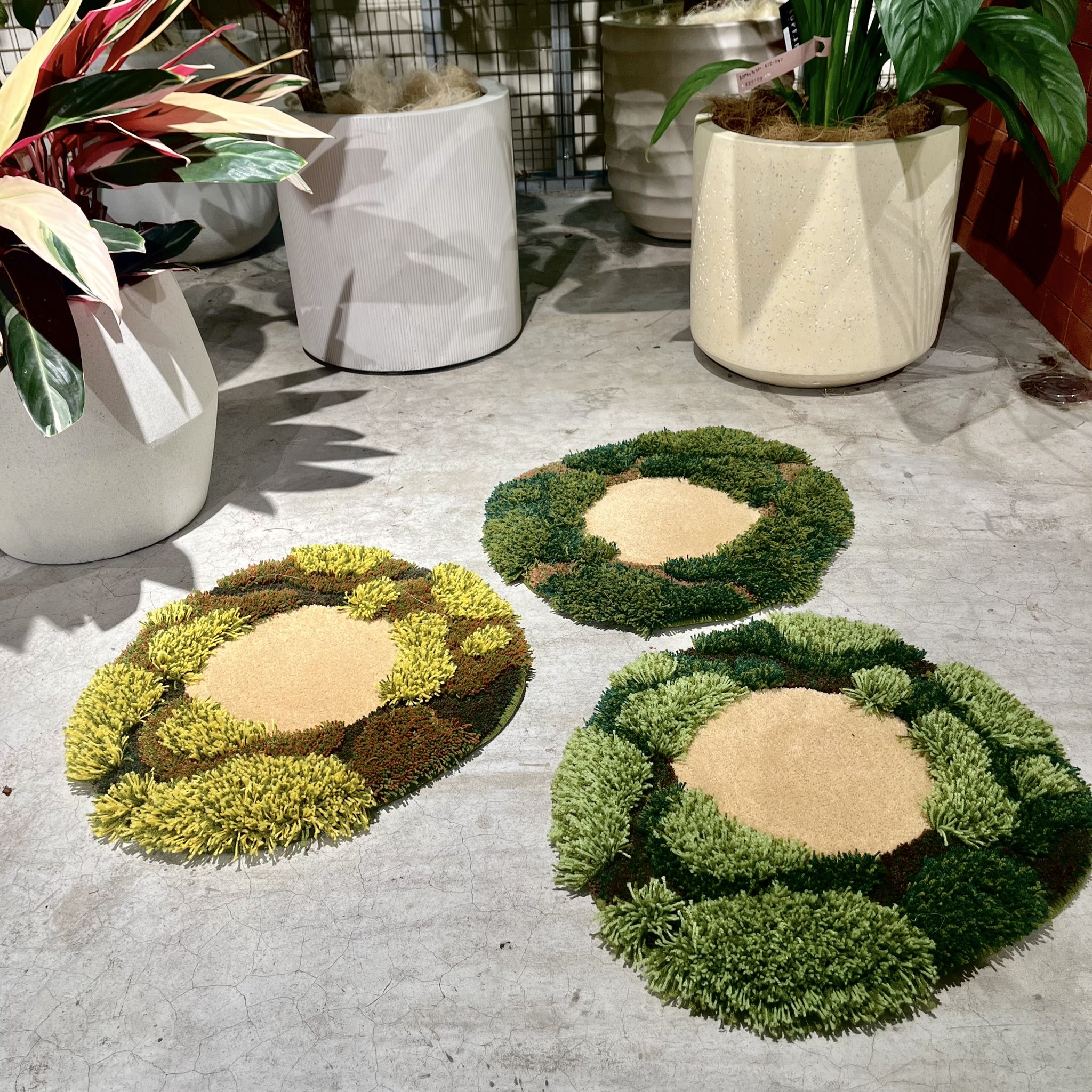 【新品未使用】MIYOSHI RUG フラワーラグ 小さい“フラワーラグ”が万能！タフティングの職人が手掛ける