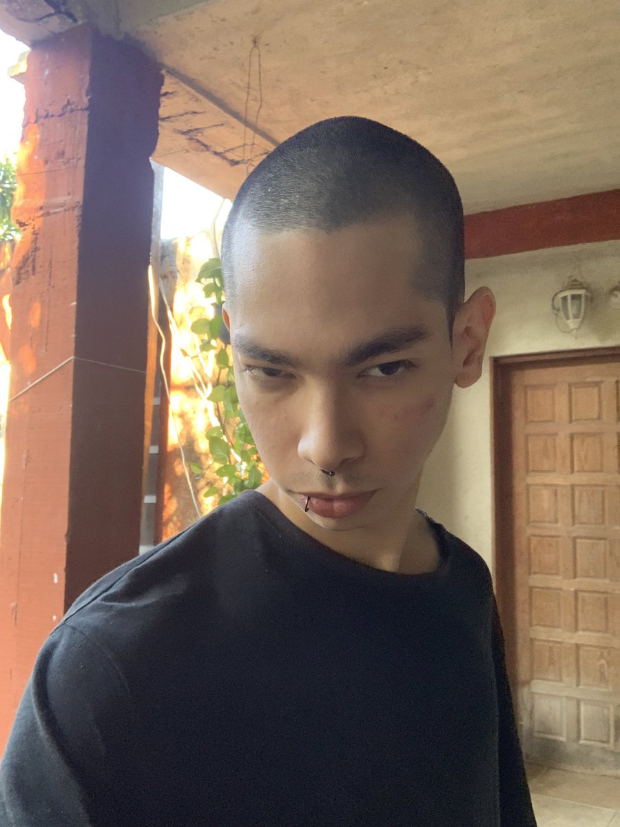 RodrigoContrers's tweet image. Ya tocaba nuevo look