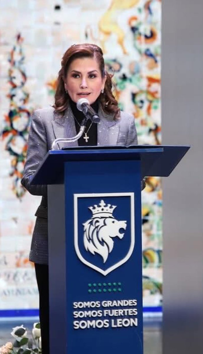 Hoy conmemoramos el 445 aniversario de Nuestro querido León … Muchas felicidades 🎈🎉🍾🎊