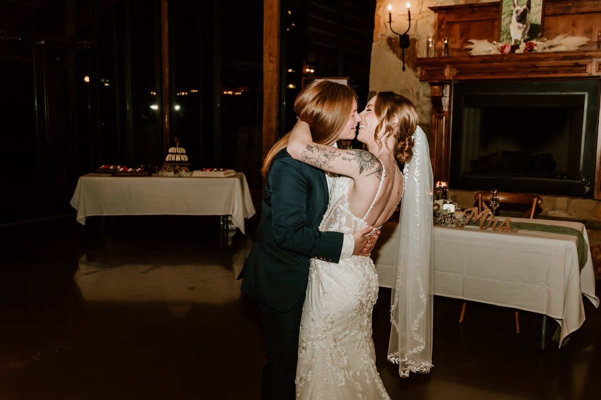 LayelahM's tweet photo. we got marriedddd!!💗💍 the Coleman’s est. 2024✨ https://t.co/xACrx7WgWG