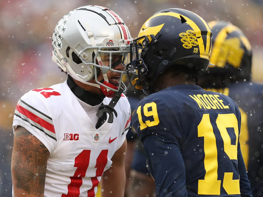 This Game is the STANDARD of College Football right now.