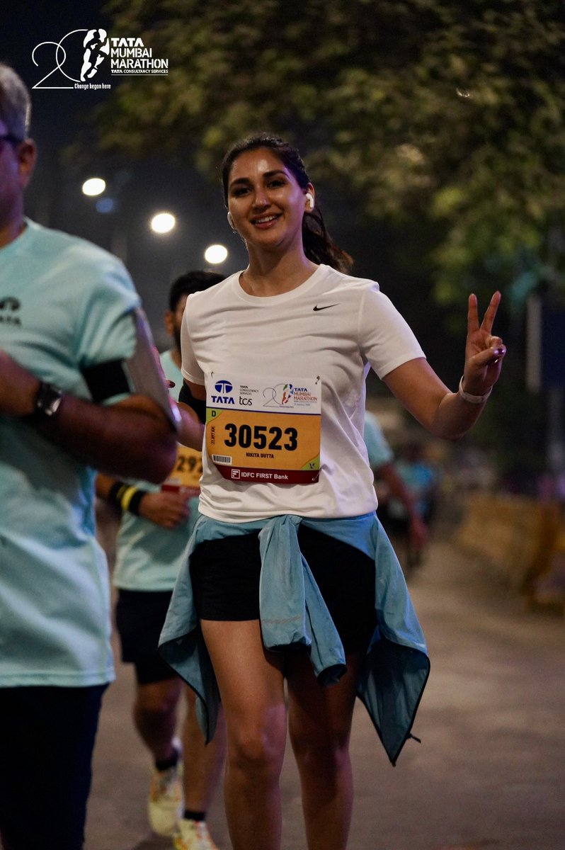 nikifyinglife's tweet photo. Running behaviour 😬🫶✌️
#TataMumbaiMarathon2025 #21km https://t.co/tGz73WYp4N