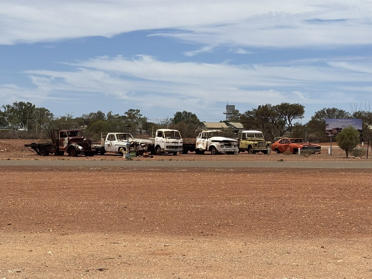 Burringurrah Community had a visit from Outback Truckers today who were filming a new episode. They collected over 100 engine blocks and helped shuffle some old car bodies around and clean up the townsite. A great service to our small community. #fb #outbacktruckers