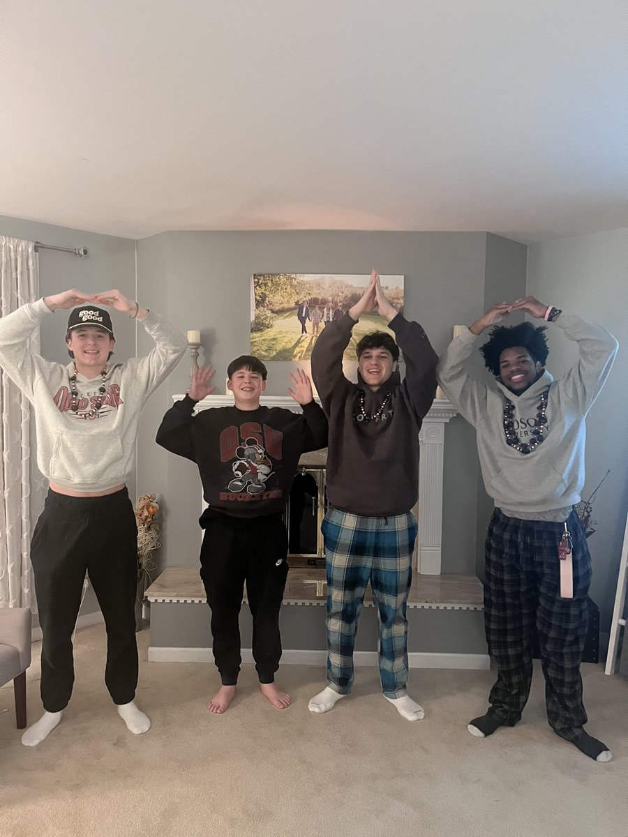 AngelaGinnan's tweet photo. Love the resiliency of THE @OhioStateFB  and so PROUD to be @OhioStateAlumni! Thank you @GinnanJack for humoring me with a pic! #wegotthis #OhioAgainstTheWorld #workhardplayhard #NationalChampionship #gobucks https://t.co/dOva5BEcYO
