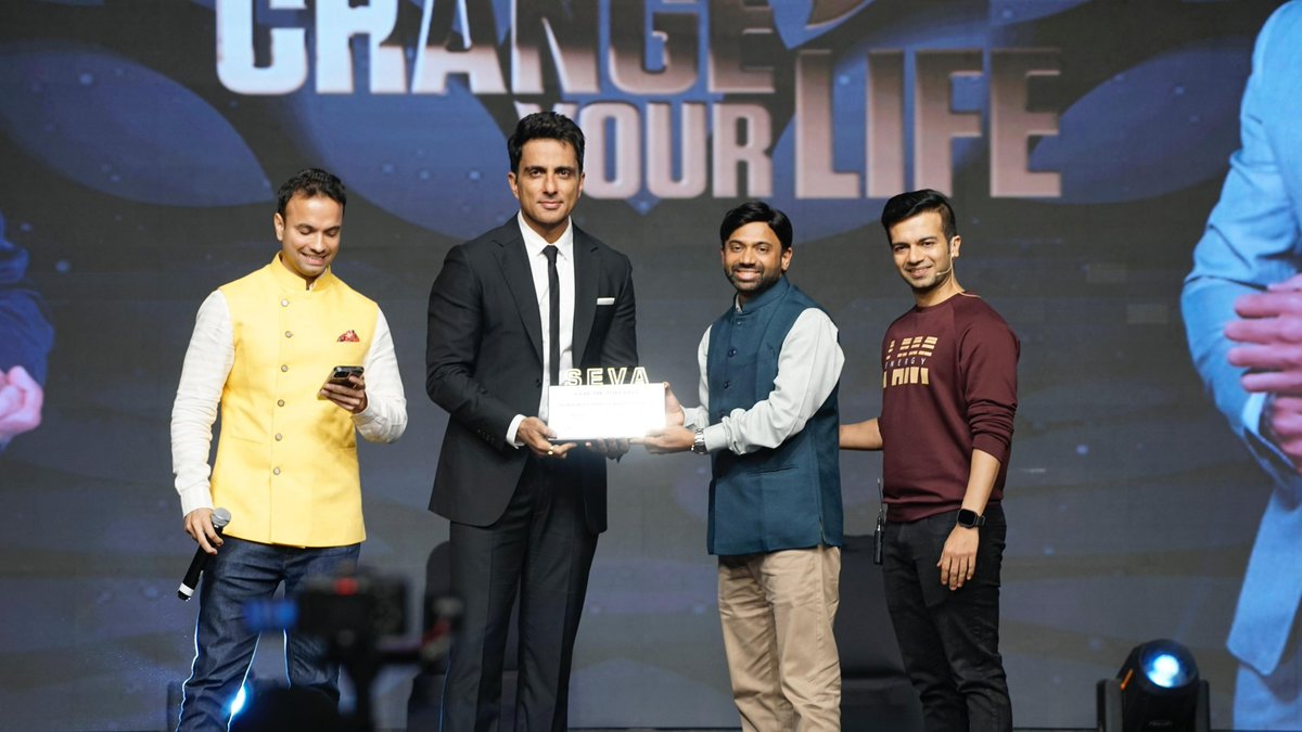 Mirae Asset Foundation has received Hero Humanity Award 2024 by Yuva Unstoppable, presented by <a href="/SonuSood/">sonu sood</a>. The award recognizes MAF efforts in supporting the installation of smart classrooms, school wash programs, and smart TV panels in government schools.