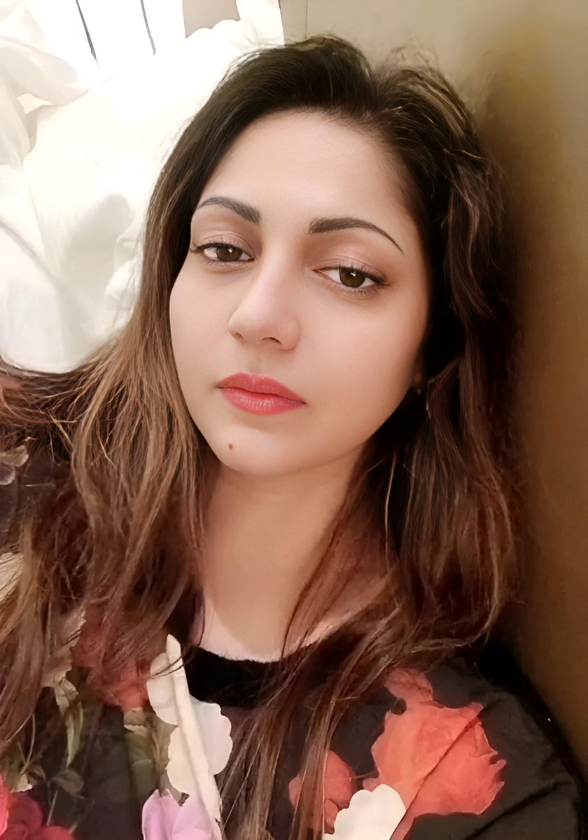NadiaMultan's tweet photo. Koi to friendship kr lo 
#zelena #โหนกระแส #GOT7_PYTHON_OUTNOW #MELANIA #सुमर_सुमर_नर_उतरो_पारा #غزة_تنتصر #GOT7_WINTER_HEPTAGON #heleners #paobc #heleners https://t.co/vvYMb3WxJm