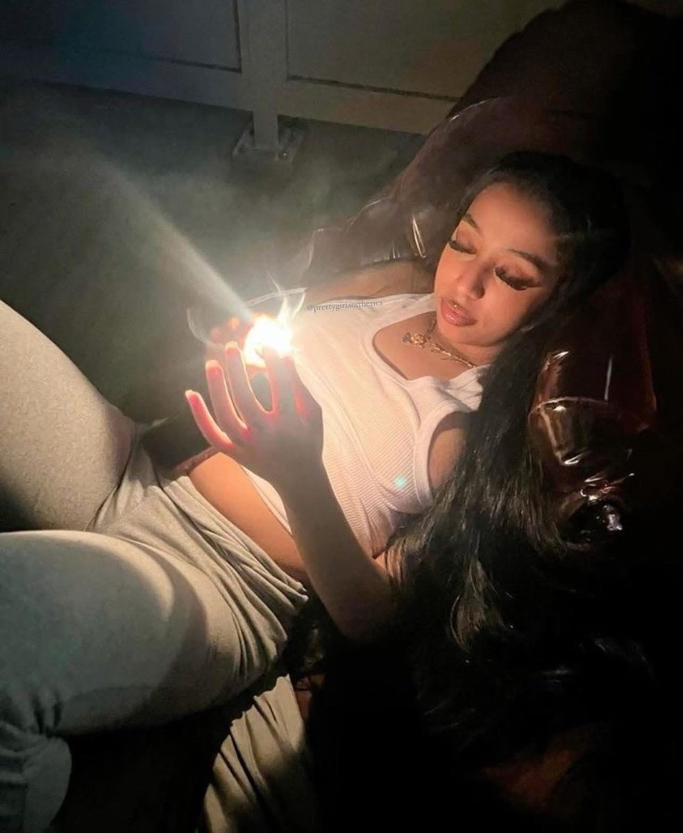 realbbymula's tweet image. Them : how you so clam during difficult situations 

Me :