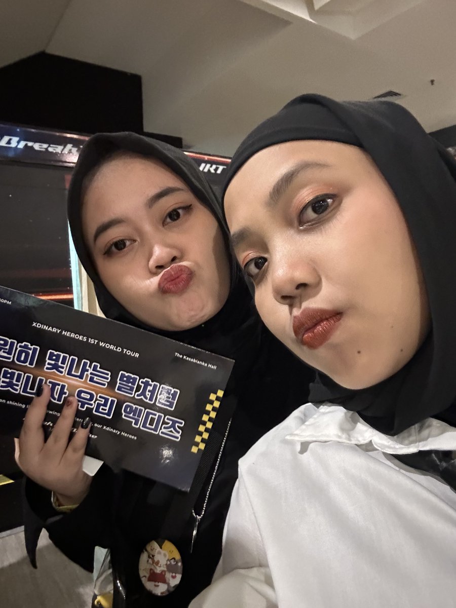 daeesicc's tweet photo. Sayangnya aku udah gak sakit lagi… 🥹🤍 @xdaynary https://t.co/N4PM2jL5nU