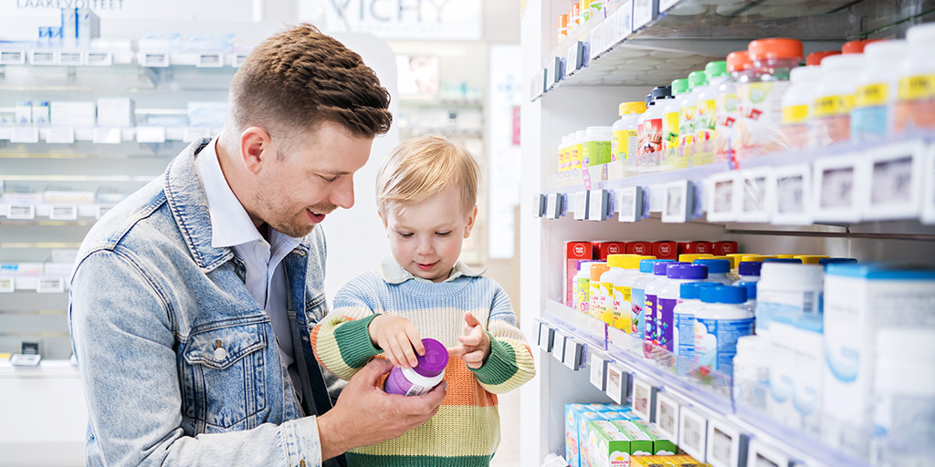 Kanta-asiakasohjelmamme ylitti miljoonan kanta-asiakkaan rajan vuodenvaihteessa 💚 🎉 Olemme mukana lähes joka viidennen suomalaisen arjessa. Lue lisää kanta-asiakaseduistamme: yliopistonapteekki.fi/kanta-asiakkuus