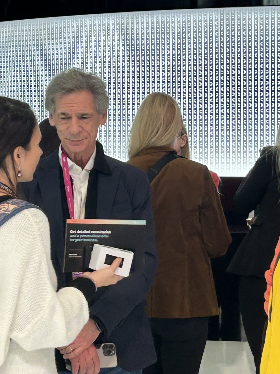 Det är inte bara Evolutions aktiekurs som avslöjar att Carlesund haft en tuffare period på sistone.