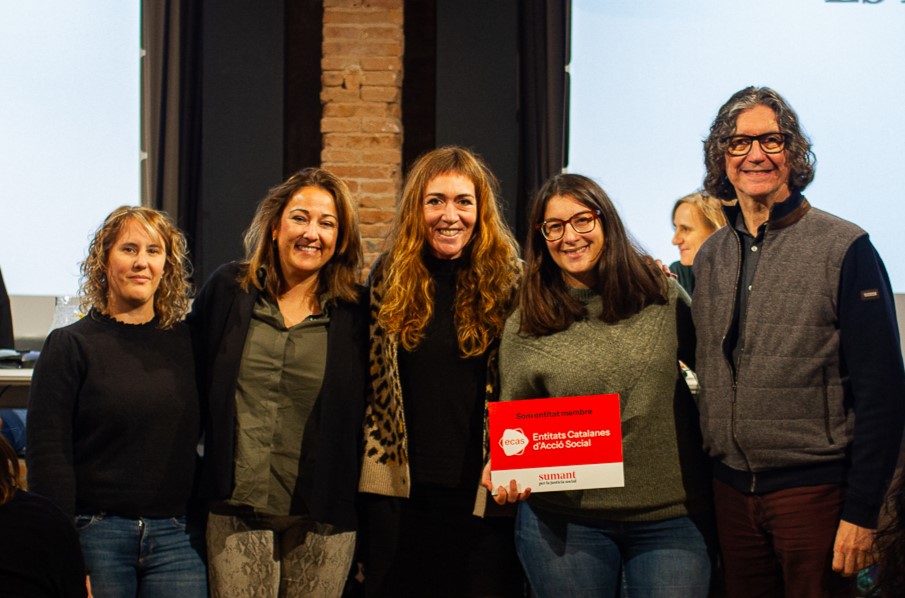 ECAS - Entitats Catalanes d'Acció Social (@ecasacciosocial) on Twitter photo Durant la darrera Assemblea General d'entitats d'ECAS vam aprovar per unanimitat l'entrada d'<a href="/actua_coop/">Actua Cooperativa</a>, una cooperativa que se centra en el desenvolupament i la gestió de projectes d’acció socioeducativa.
Benvingudes! 🤗 Durant la darrera Assemblea General d'entitats d'ECAS vam aprovar per unanimitat l'entrada d'<a href="/actua_coop/">Actua Cooperativa</a>, una cooperativa que se centra en el desenvolupament i la gestió de projectes d’acció socioeducativa.
Benvingudes! 🤗