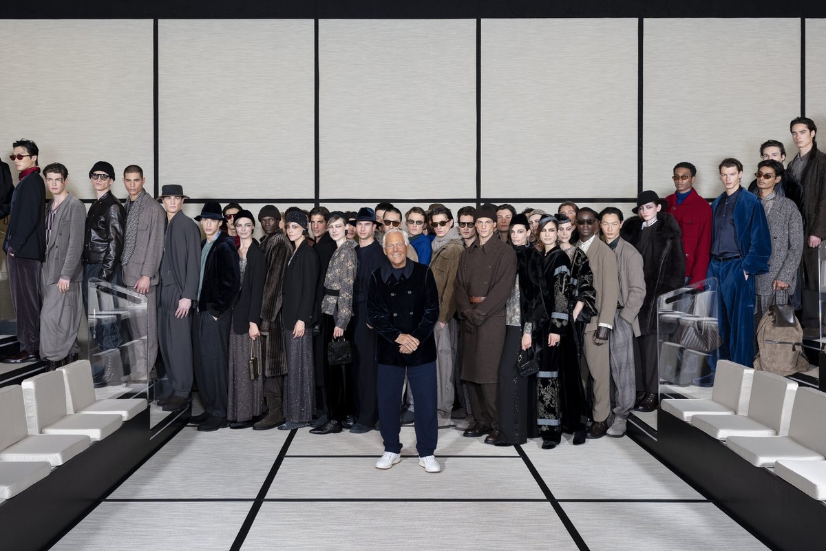 Mr Armani with models during the Men’s Fall Winter⁣ 2025-26 show.⁣