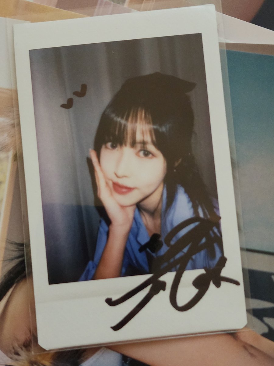 GodFriend_'s tweet image. First draw lol yay!! #Yuju #GFRIEND #Soundwave #여자친구 #사운드웨이브 #Season_of_Memories