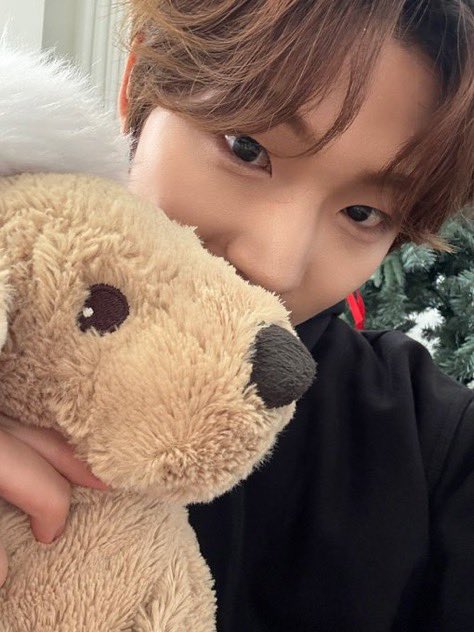 BDUFRANCE's tweet photo. 📸 | TWITTER

⟩ #MINSEO :  Biyu ~ vous me manquez aujourd’hui aussi ! Portez bien votre masque pour ne pas tomber malade et fighting pour aujourd’hui !! 🍀

#BDU #비디유 #KIMMINSEO #김민서 https://t.co/5hPyHYOyUe