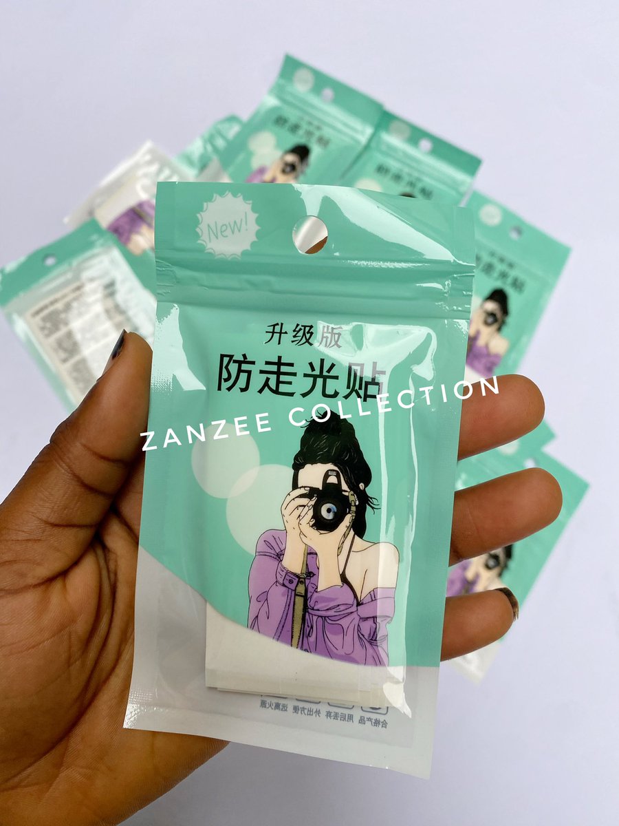 I take God beg you please retweet this for me 🙏🙏

Scarf tape 

🔸 say bye to flying scarves the moment you own a scarf tape 

Price: #3,000 per pack 

36 pieces in a pack 

We deliver to all states at a token 

Kindly retweet 🙏🙏🙏🙏