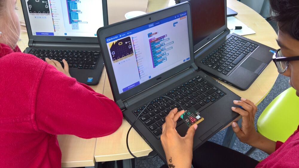 Teach Primary (@teachprimary) on Twitter photo Engage and inspire your pupils with a #Coding Games or Micro:bit Workshop from <a href="/Code_Created/">Code Created - Coding Workshops for UK Schools</a>. These sessions are fun, creative, hands-on and led by real-world app and game developers, giving your pupils an experience that will inspire! 🎮
codecreated.com
#ad #sponsored Engage and inspire your pupils with a #Coding Games or Micro:bit Workshop from <a href="/Code_Created/">Code Created - Coding Workshops for UK Schools</a>. These sessions are fun, creative, hands-on and led by real-world app and game developers, giving your pupils an experience that will inspire! 🎮
codecreated.com
#ad #sponsored