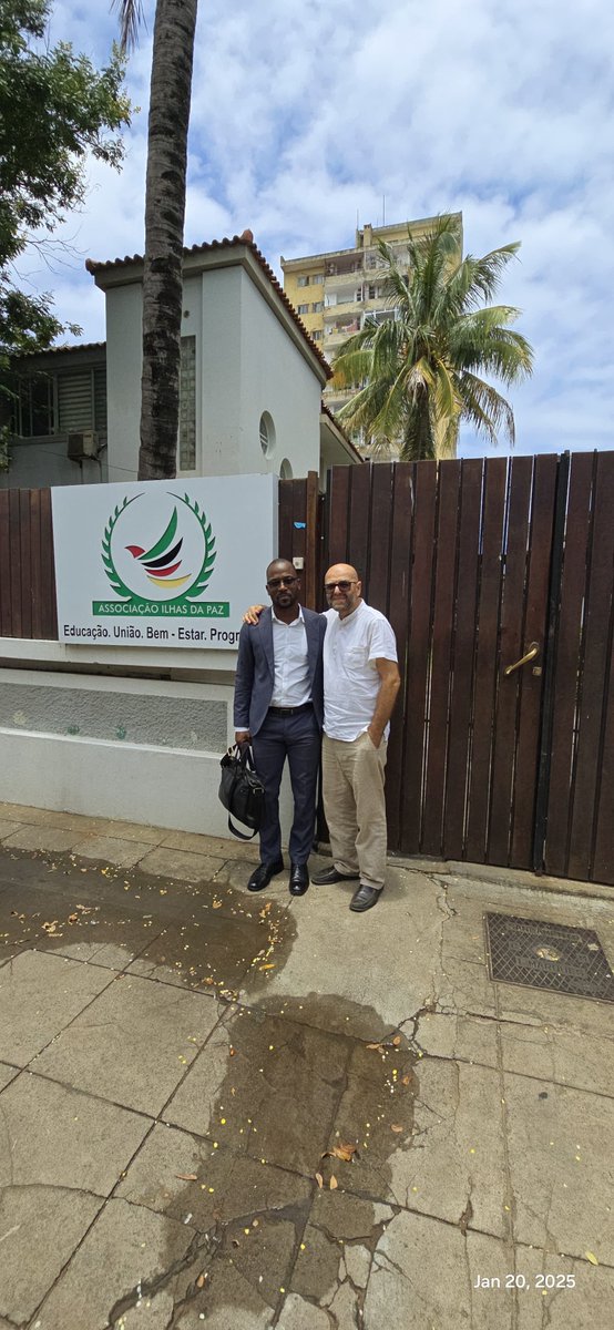 sergio_cnelson's tweet photo. Director Executivo da AJADH mantém encontro com Director da Associação Ilhas da Paz

O Director da Associação Ilhas da Paz, Mehmet Baslik, recebeu ontem o Director Executivo da AJADH.

Saiba mais:

https://t.co/xdZFsmfexs https://t.co/EmAlqozhIs