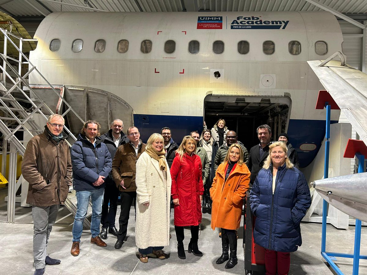 CAAClubaffaires's tweet image. Visite à la FAB ACADEMY de St-Nazaire avec le Club d’Affaires Atlantique Page ! Merci à @Véronique Planche pour son accueil chaleureux et à tous les membres présents. Le @CAAClubaffaires est une association soutenue par la @CCINantes @FarrouetPRO #FABAcademy #Formation