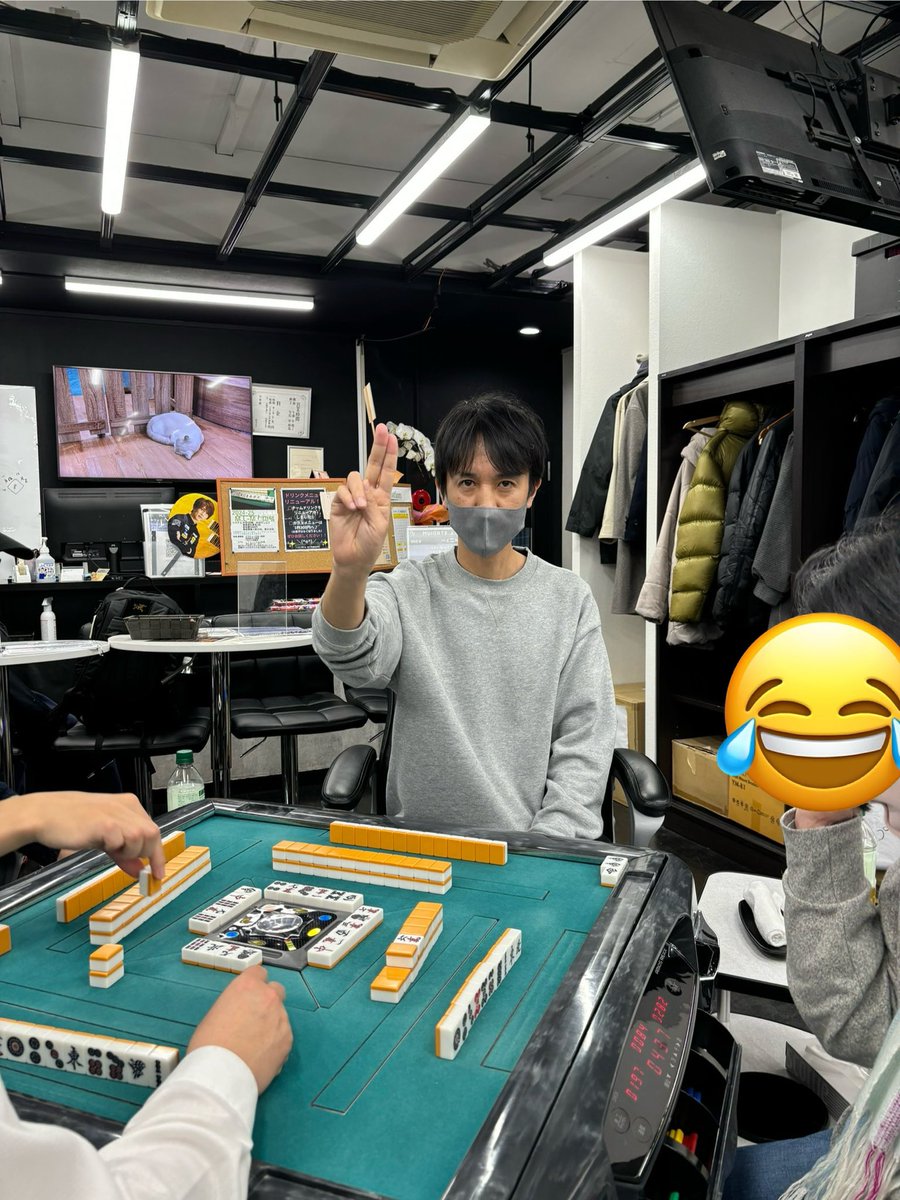佐々木寿人プロがご来店されました😆‼️ ゲーム中にも関わらず