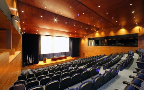 Tactics (@tactics_md) on Twitter photo 👉 Un año más la sede de <a href="/Afundacion_org/">Afundación</a>, en el centro de #Vigo, acogerá una nueva edición de #OncoPrecisión. Un foro coordinado por los doctores #SergioVázquez y <a href="/mlazqui/">Martín Lázaro</a>, con el apoyo como asesor científico externo del Dr. Joaquín Casal.
✍️ Inscripciones abiertas hasta el 14 👉 Un año más la sede de <a href="/Afundacion_org/">Afundación</a>, en el centro de #Vigo, acogerá una nueva edición de #OncoPrecisión. Un foro coordinado por los doctores #SergioVázquez y <a href="/mlazqui/">Martín Lázaro</a>, con el apoyo como asesor científico externo del Dr. Joaquín Casal.
✍️ Inscripciones abiertas hasta el 14