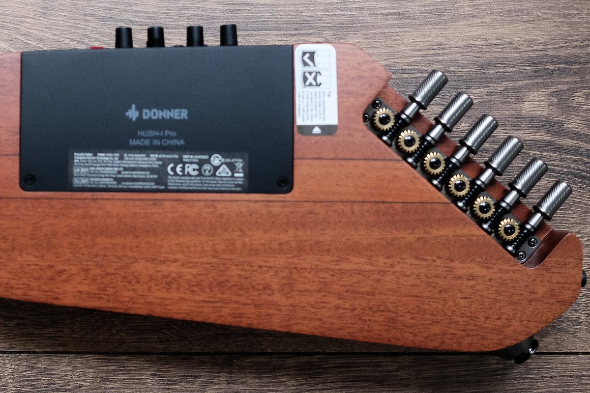 instagram.com/p/DFFKKK5T2bz/…
Donner Hush I Pro Silent Guitar Portable Gitar Akustik Elektrik -
Natural Satin
Netto Rp.4.760.000