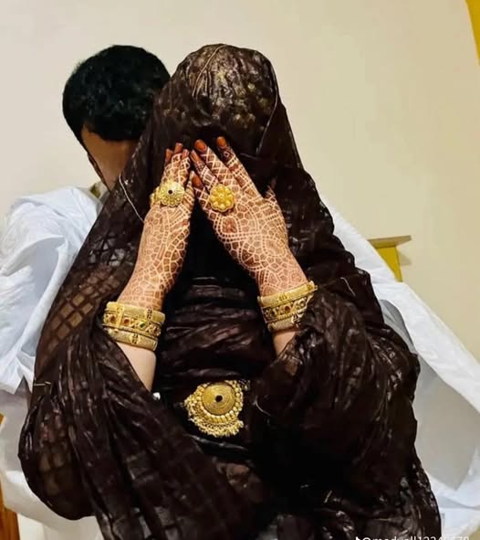 برأيكم هل تعتقدون أن التعبير عن الحب بالكلام أهم أم بالأفعال؟❤️