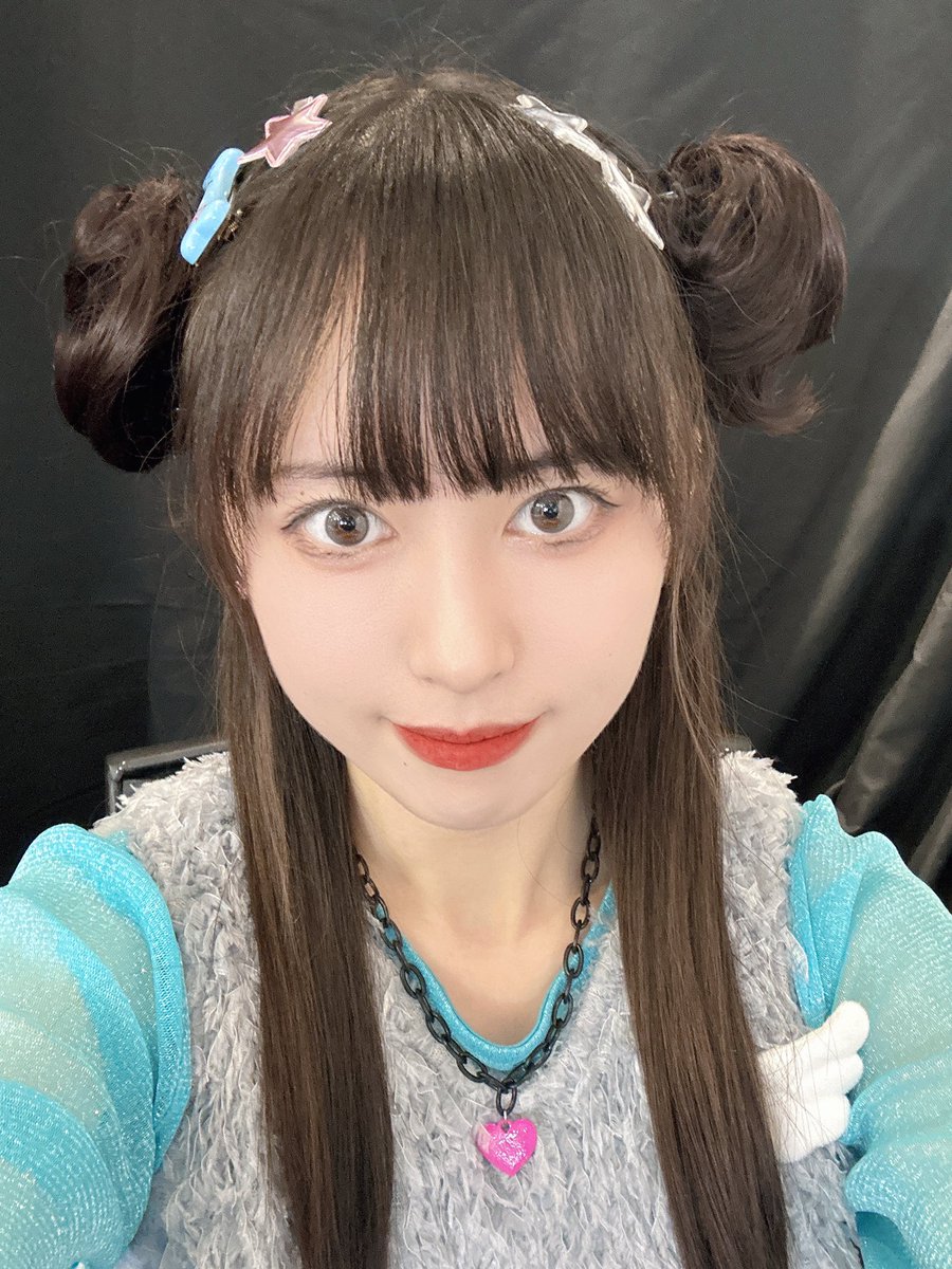 Sode1222's tweet image. ライブ、幸せすぎて🥺言いたいことはたくさんあるけど、何も言えなくなってしまいました。

夢のように遠い場所から深圳に来て、以前ネットでしか知り合えなかったたくさんの友達に会い、たくさんの素晴らしいコラボを見ました。

袖は1月18日という日をずっと忘れないと思います😭😭