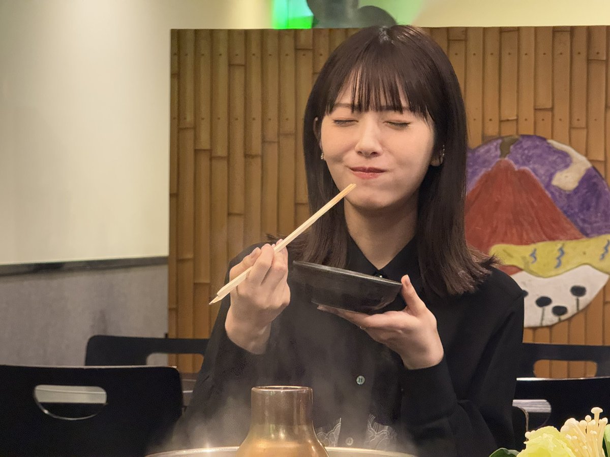 『東京カレンダー』3月号
表紙を務めさせていただきました🐶
タンしゃぶ美味しかったーーー🐶
お腹もいっぱいで幸せな撮影でした!
また行きたいーーーーっ
ぜひチェックしてみてください🐶