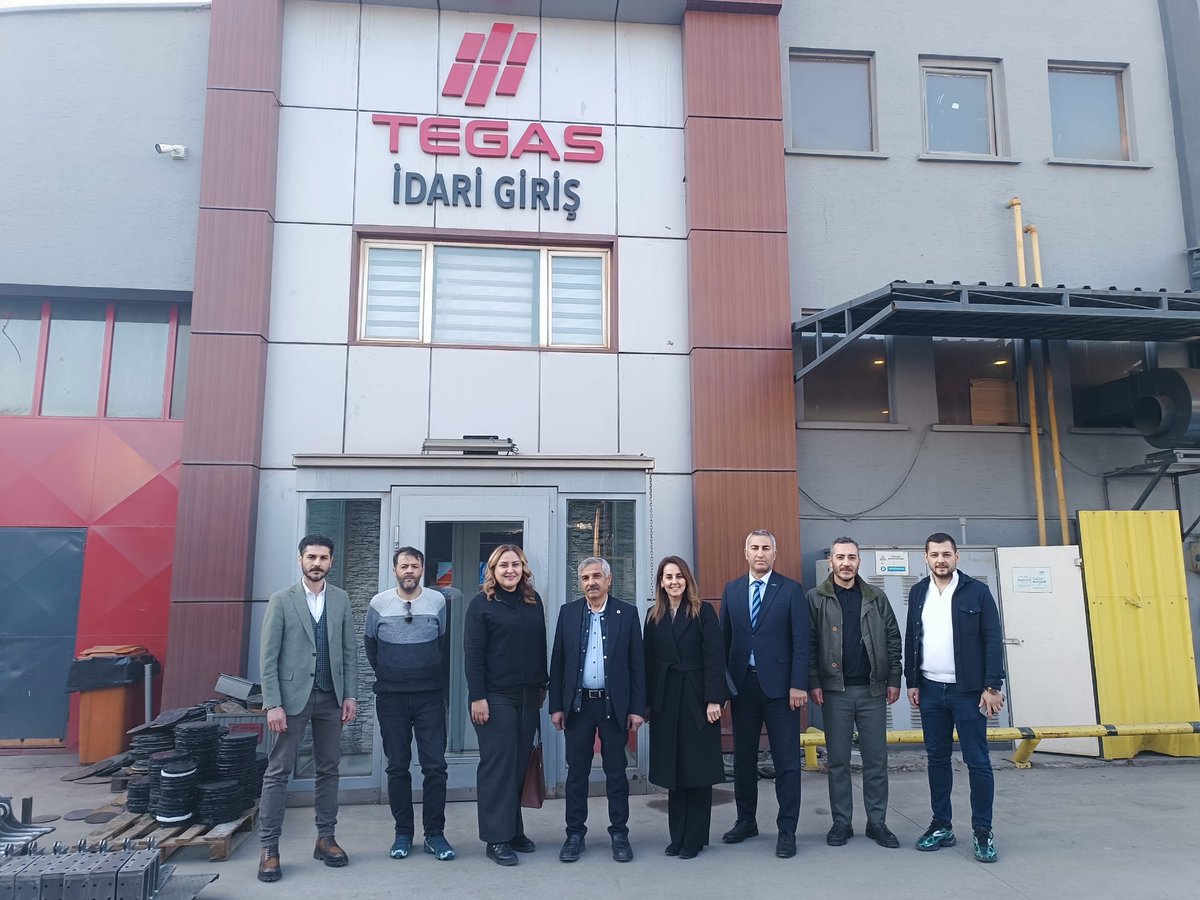 isimkume's tweet photo. İŞİM Yönetim Kurulu olarak Üyelerimiz @omsvibro  ve TEGAS Metal 'i ziyaret ettik. Küme faaliyetlerimiz ve kümeden beklentileri hakkında görüştük.
Üyelerimize misafirperverliklerinden dolayı teşekkür eder, bol kazançlı bir yıl dileriz. https://t.co/fLozypwmZ2