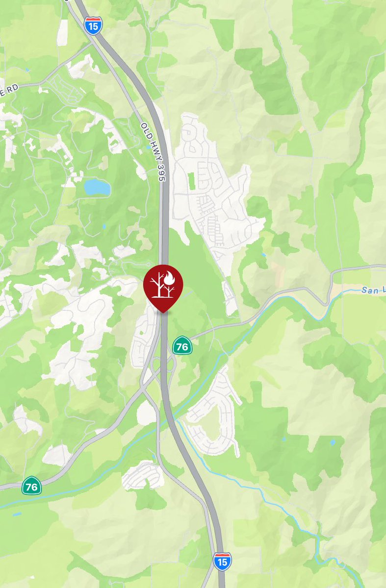 CALFIRESANDIEGO's tweet image. @CALFIRESANDIEGO is at scene of a vegetation fire north of Interstate 15 and Highway 76. The fire is approximately 5 acres in size with a rapid rate of spread and structures threatened. #PalaFire