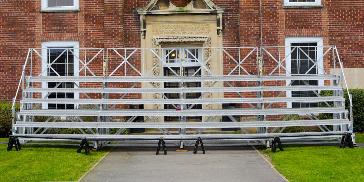 Aperture tweet media