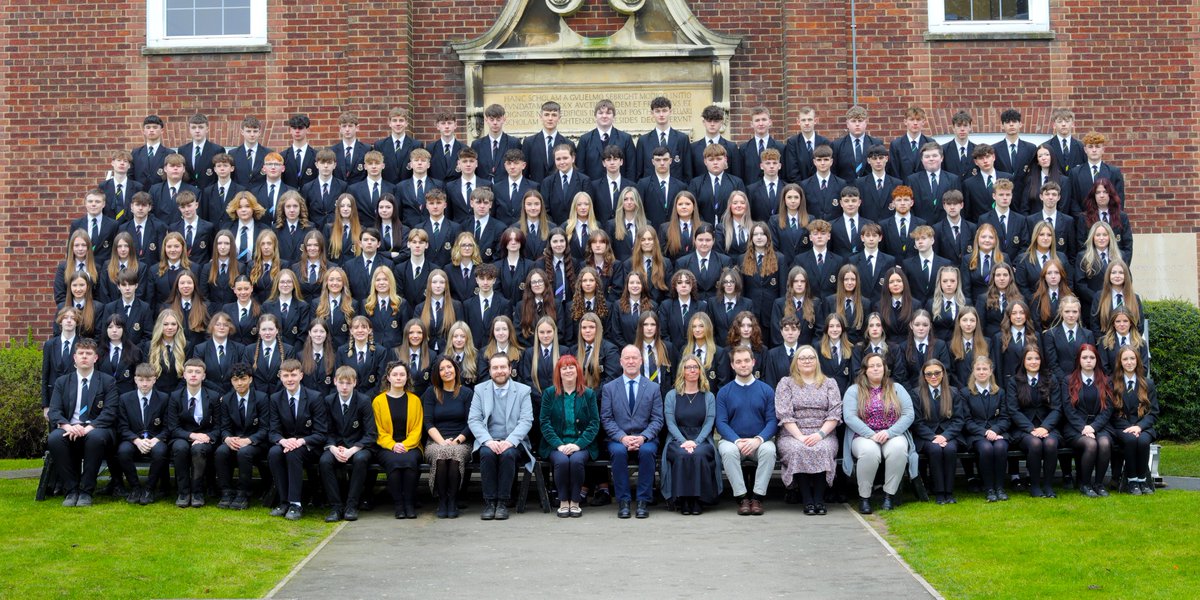 Aperture tweet media