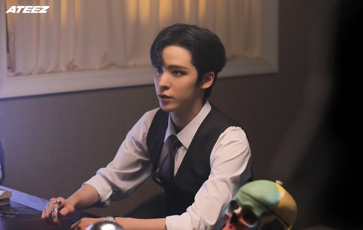 ys : but s-sir, i'm not the k1ller!!
yh : tsk, you are still guilty
ys : guilty for what?!
yh : for stealing my heart

💙❤️