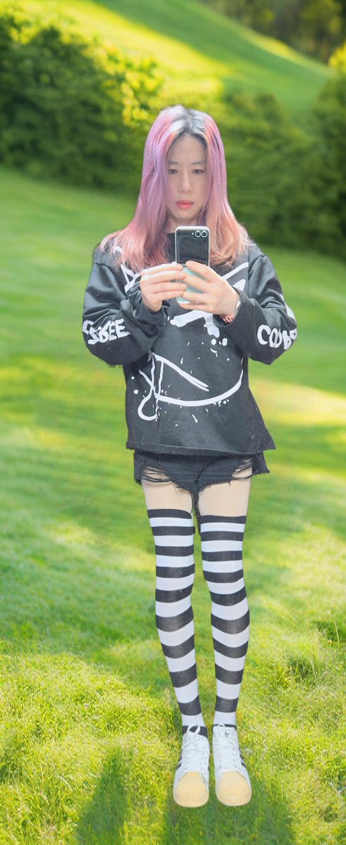 오후 ~~ ૮Ꮚ⑅ ᴗ͈ ˕ ᴗ͈ ꒱ა
#cd #크로스드레서 #crossdresser #시디  #여장남자 #여장 #女装 #男の娘 #伪娘 #女装男子  #脚フェチ #다리페티쉬 #다리페티시 #다리 #각선미 #스타킹 #오버니삭스 #스타킹페티쉬 #페티시 #페티쉬 #니삭스 #니삭스페티쉬 #fetish #오토코노코 #낭자애 #뉴하프