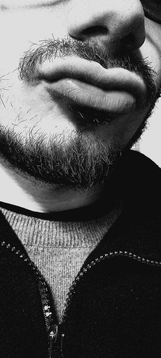 TorrentMichael7's tweet image. Are they kissable or not?🫦