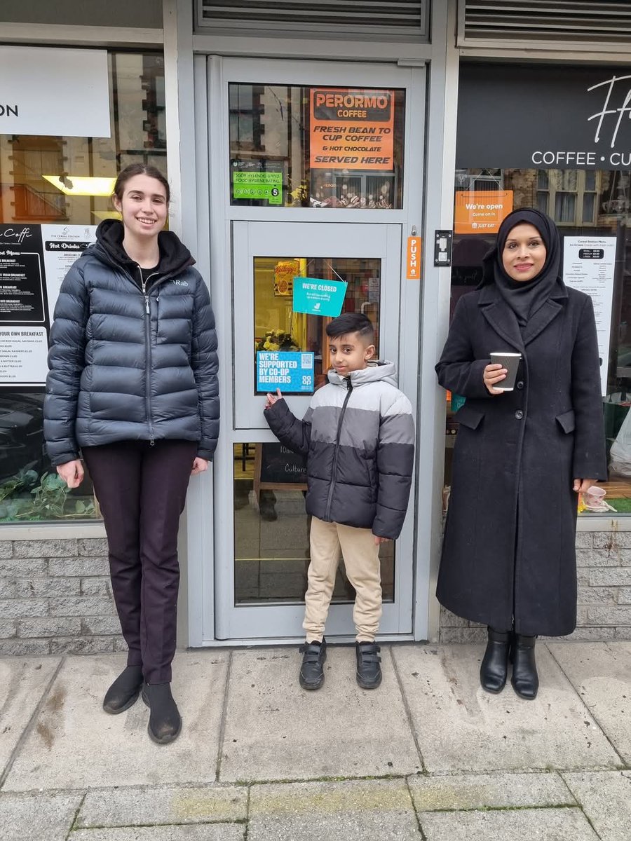 "Escape the cold! 🥶 Newport's Warm Hub by <a href="/NewportCouncil/">Newport City Council</a> &amp; @GAVO_Newport brings free hot drinks, friendly faces &amp; support. Funded by UK Shared Prosperity Fund. Everyone welcome! ☕️ #NewportWarmHub #CommunitySupport"