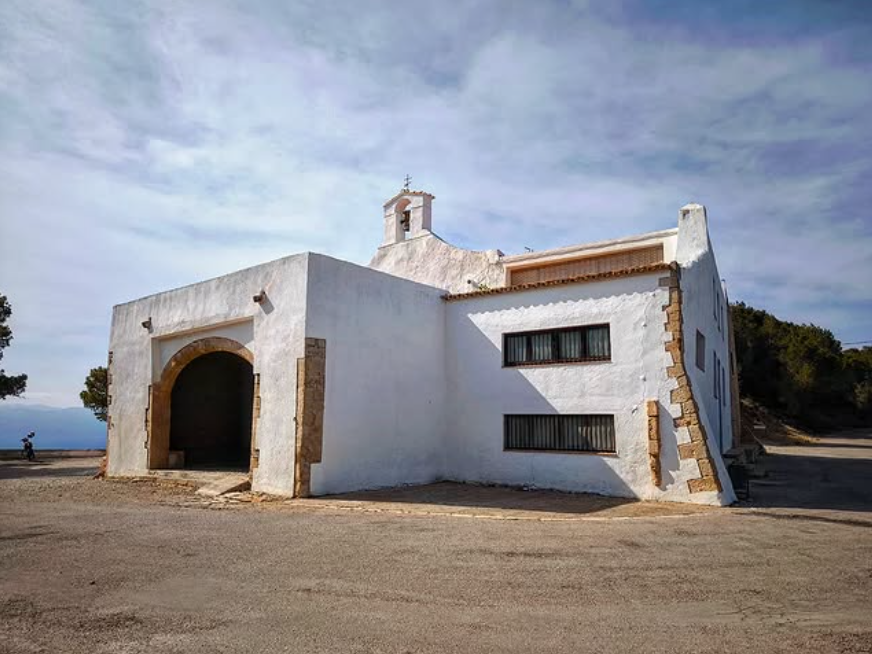 terresebretur's tweet photo. ⛪⛰️ Heu pujat mai a l'ermita del Coll de l'Alba de #Tortosa? És una excel·lent talaia des d'on gaudir de les vistes al Delta i als Ports 😍.

📷 enricsimo, santibedouin, alexpanisello, carmenmaho

@tortosaturisme #ColldelAlba #TerresdelEbre #ReservadelaBiosfera https://t.co/i6pCOiCzGk