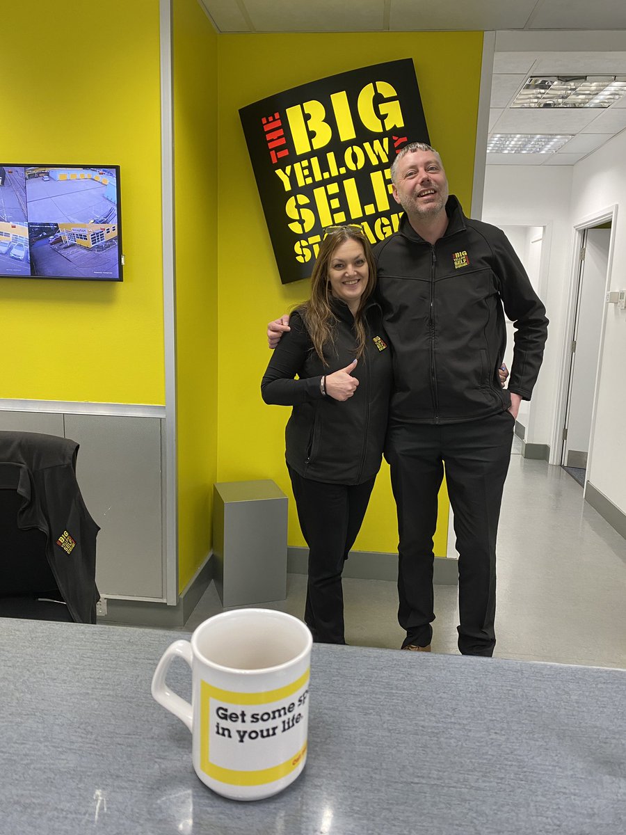 We would like to give the staff <a href="/bigyellowss/">Big Yellow</a> a BIG shout out for their wonderful customer service 💛

#JAHH
#HelpingTheHomeless
#Chertsey #Runnymede #Surrey
#KindnessMakesYourHeartSmile
#ThankYou #Byfleet
#BigYellowSelfStorage 
👉 bigyellow.co.uk/byfleet-self-s…