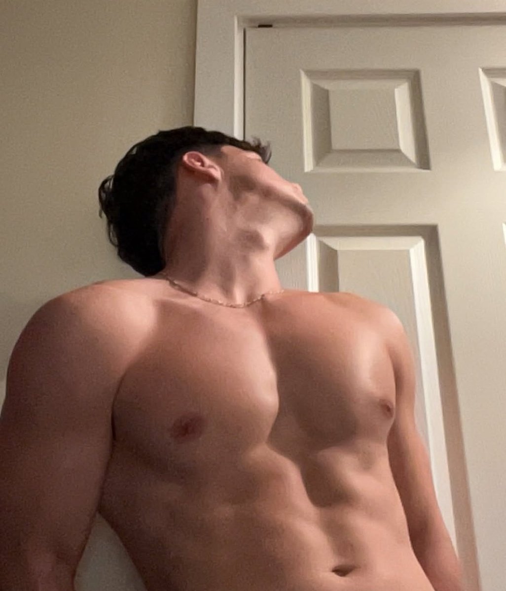 Alpha5689's tweet image. Worshiping me is your obligation