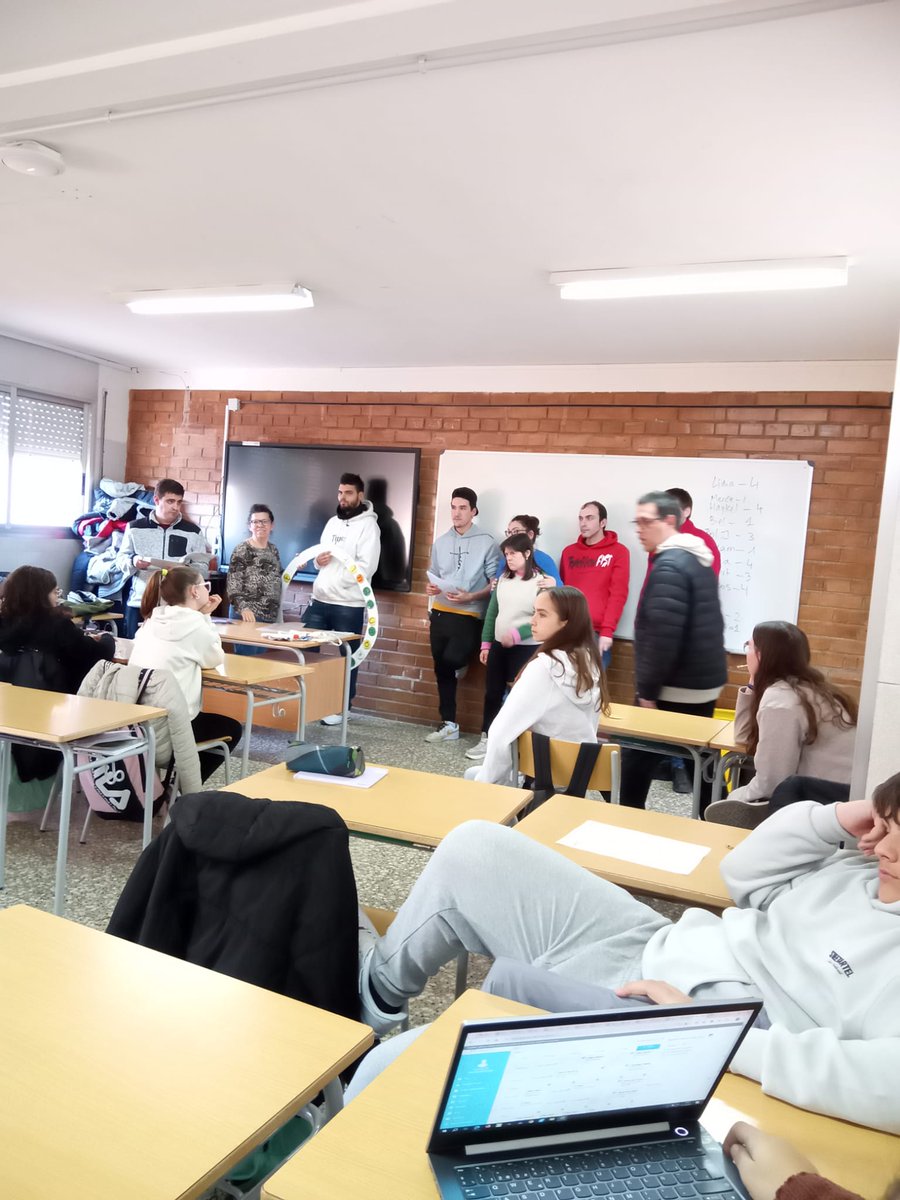 Fundació Mas Albornà (@masalborna) on Twitter photo 📢L’equip del nostre Servei Ocupacional d'Inserció participa en una jornada molt especial amb un emocionant "passa-paraula" que fomenta la diversitat, la #inclusió i el treball en equip. 👏
Gràcies a l'<a href="/interpenedes/">Institut Intermunicipal del Penedès</a> per sumar en aquest projecte de #sensibilització! 💚 📢L’equip del nostre Servei Ocupacional d'Inserció participa en una jornada molt especial amb un emocionant "passa-paraula" que fomenta la diversitat, la #inclusió i el treball en equip. 👏
Gràcies a l'<a href="/interpenedes/">Institut Intermunicipal del Penedès</a> per sumar en aquest projecte de #sensibilització! 💚
