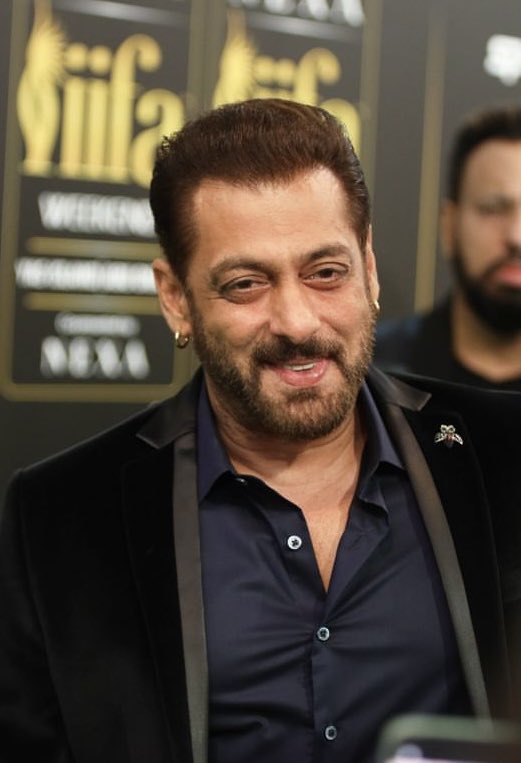 Iftykhan15's tweet photo. Megastar #SalmanKhan https://t.co/SGznnVM6A9