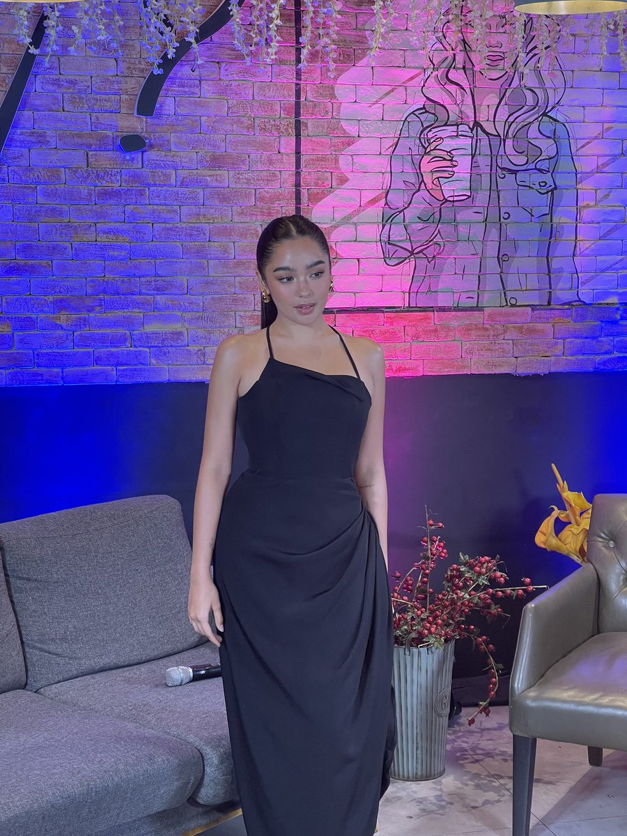 OfficialKpex's tweet photo. LOOK: Andrea Brillantes is living up to her new title as she serves stunning looks at the Star Magic Spotlight!

#StarMagicSpotlight
#TatakStarMagic
#StarMagic #AndreaBrillantes
#MostBeautifulFaces2024 https://t.co/MG2lRQNVyT