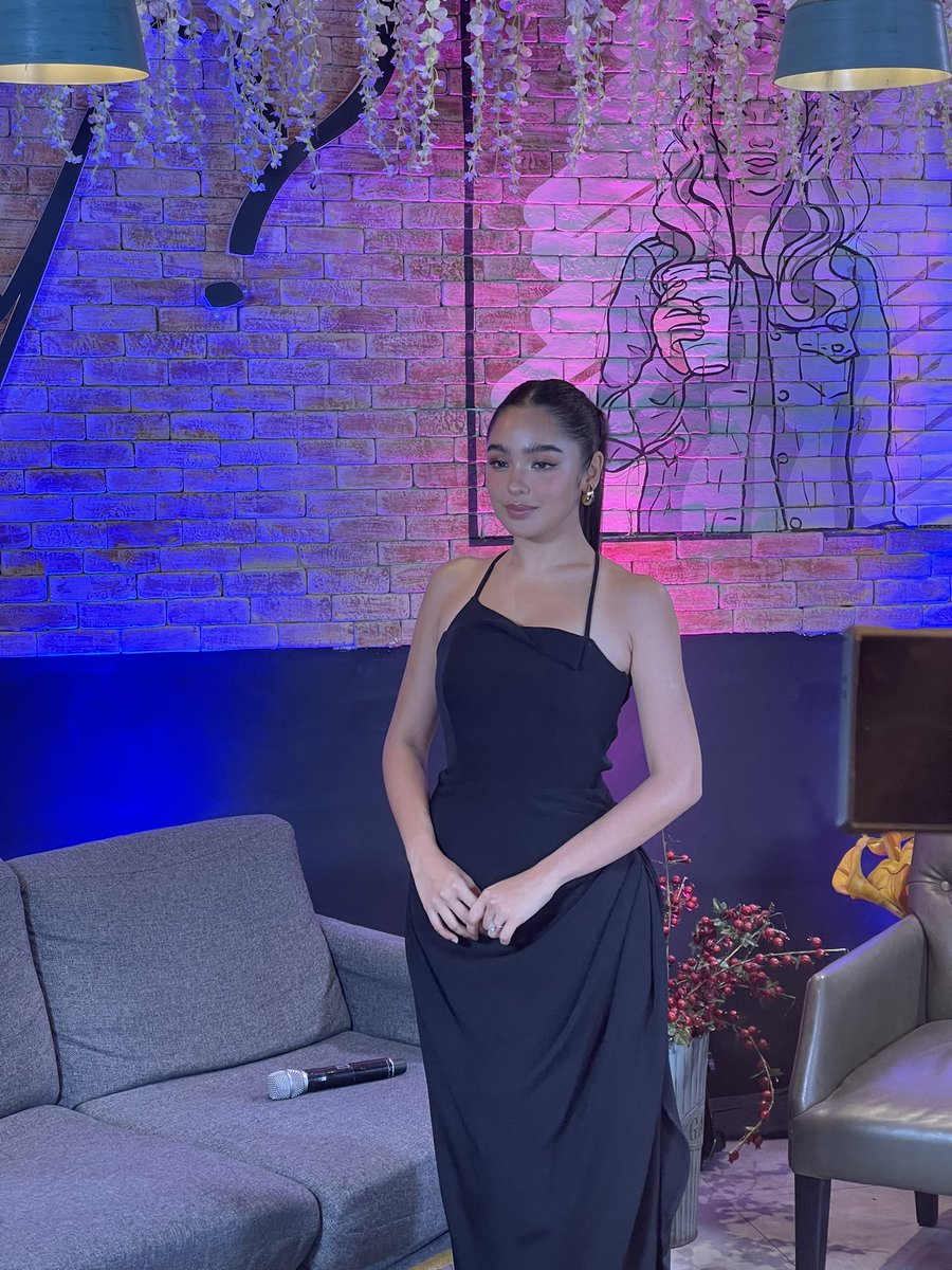 OfficialKpex's tweet photo. LOOK: Andrea Brillantes is living up to her new title as she serves stunning looks at the Star Magic Spotlight!

#StarMagicSpotlight
#TatakStarMagic
#StarMagic #AndreaBrillantes
#MostBeautifulFaces2024 https://t.co/MG2lRQNVyT