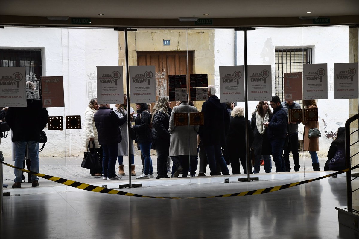 🔎La II edición de Encuentros en la Niebla tendrá lugar entre el 13 y el 20 de marzo.

➕  Información pinchando en el enlace.

#encuentrosenlaniebla #certamennovelahistoricaubeda #literatura #novelanegra #Terror #misterio

novelahistoricaubeda.blogspot.com/2025/01/la-ii-…
