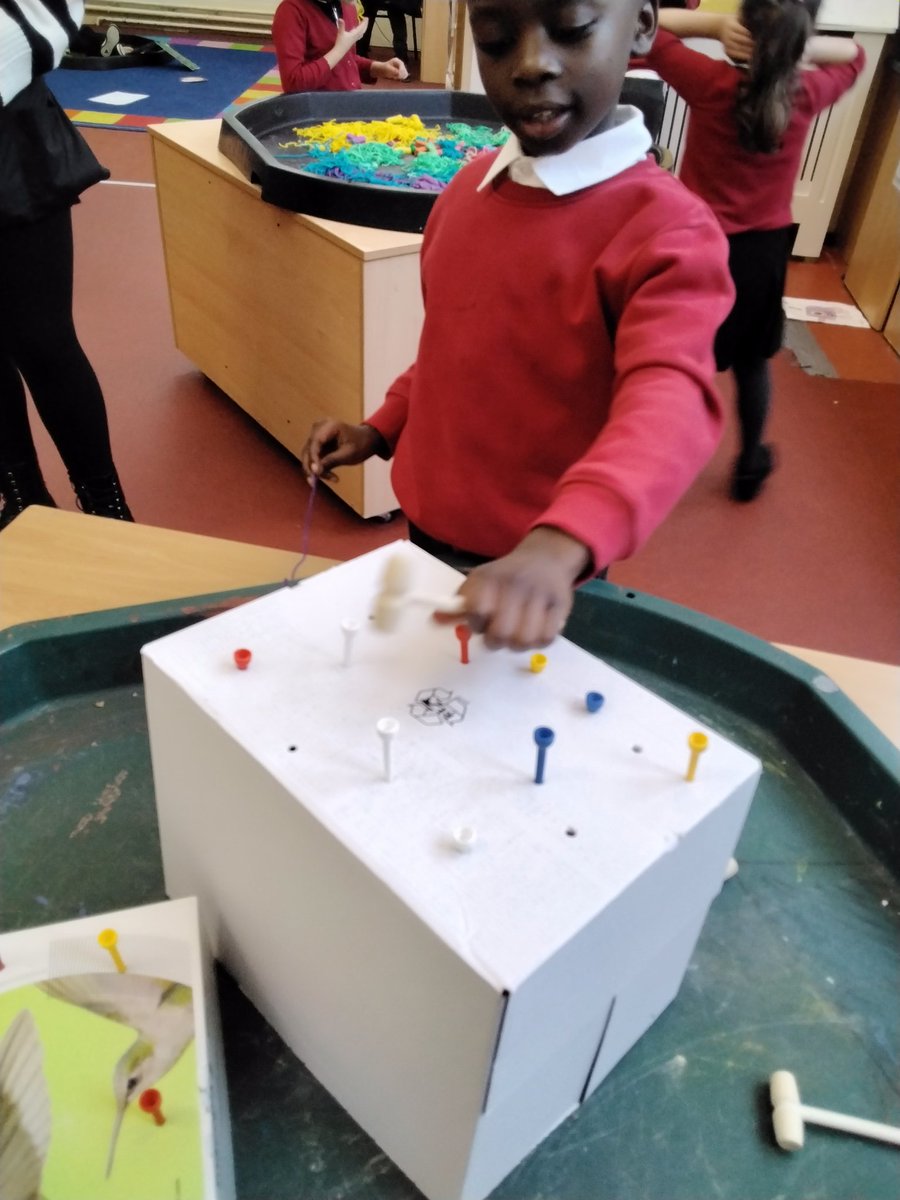LeighPrimary's tweet photo. The children have had so much fun working on their fine motor skills. We hammered nails into the houses we built.
#nest #finemotorskills #buildinghouses #hanselandgretel #hammer #nails #lifelonglearners https://t.co/bq0n0kF2nc