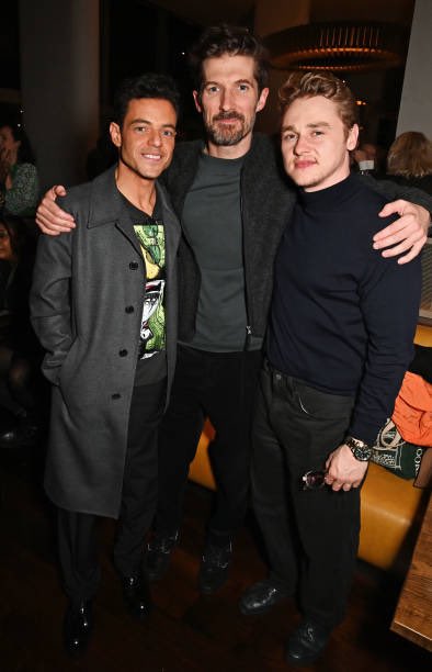 RamiMalek_br's tweet photo. Nossos meninos!🥺
Faltou você, @joe_mazzello ☹️
Reunião #borhapcast! 🥹🥰
(Foto de Dave Benett/Getty Images)
#ramimalek #gwilymlee #benhardy #oedipus #borhap https://t.co/ZYpgSQf6Ka