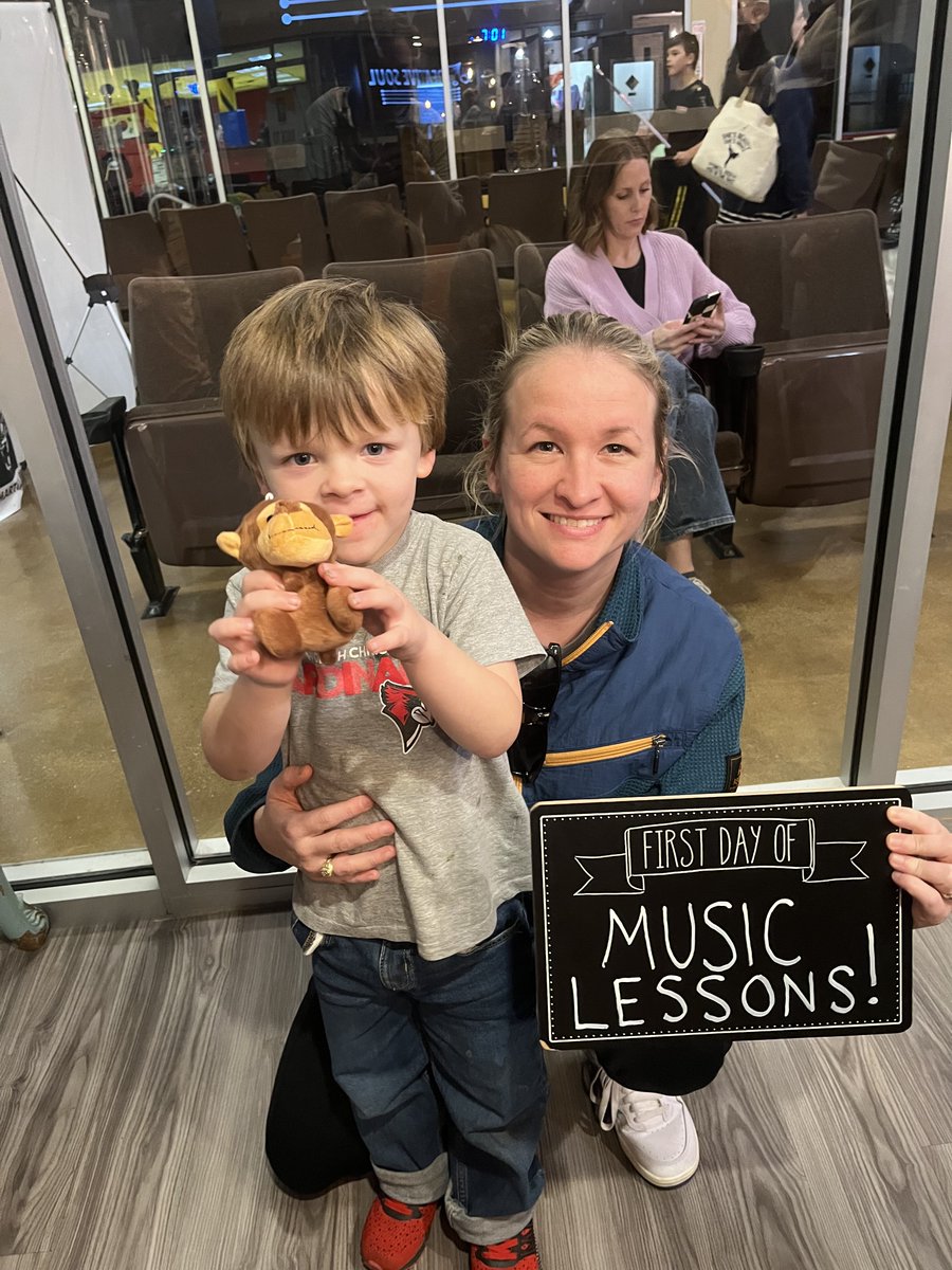 CSmusicschool's tweet image. 🌟 Exciting news! Our first lesson was a huge success! 🎉✨ The energy was electric, and everyone jumped right in. Can't wait to see how we all grow together! 💪📚 Here’s to many more amazing sessions ahead! 🙌 #FirstLesson #LearningJourney #TeamSpirit