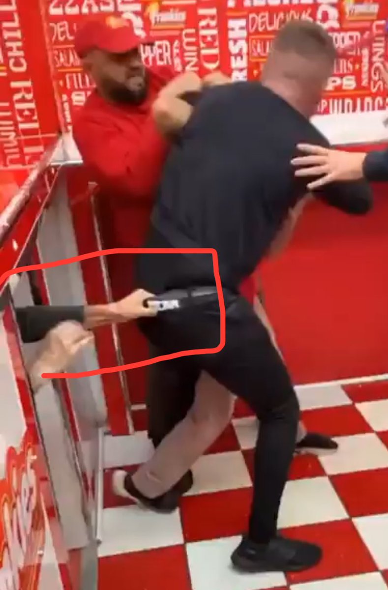 FigManFlex tweet media